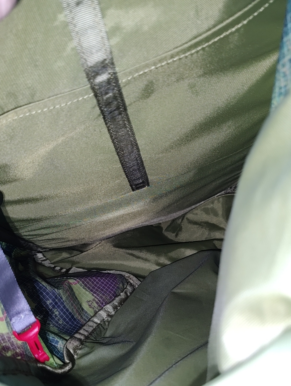 REI Co-op Flash 22 Print Back Pack - Picture 7 of 9